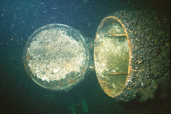 Einstiegsluke am Bug