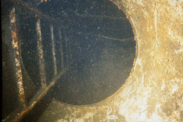 Leiter in der Einstiegsluke