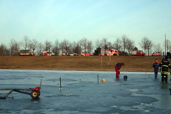 Kfz der DLRG und der Feuerwehr