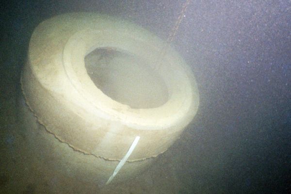 Flaches Fundament f�r das Heckteil