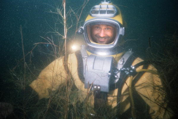 zu Fu� unter Wasser