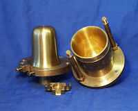 Gro�e geschwungene Becher-Gie�form